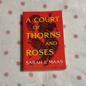 A Court of Thorns and Roses Book
